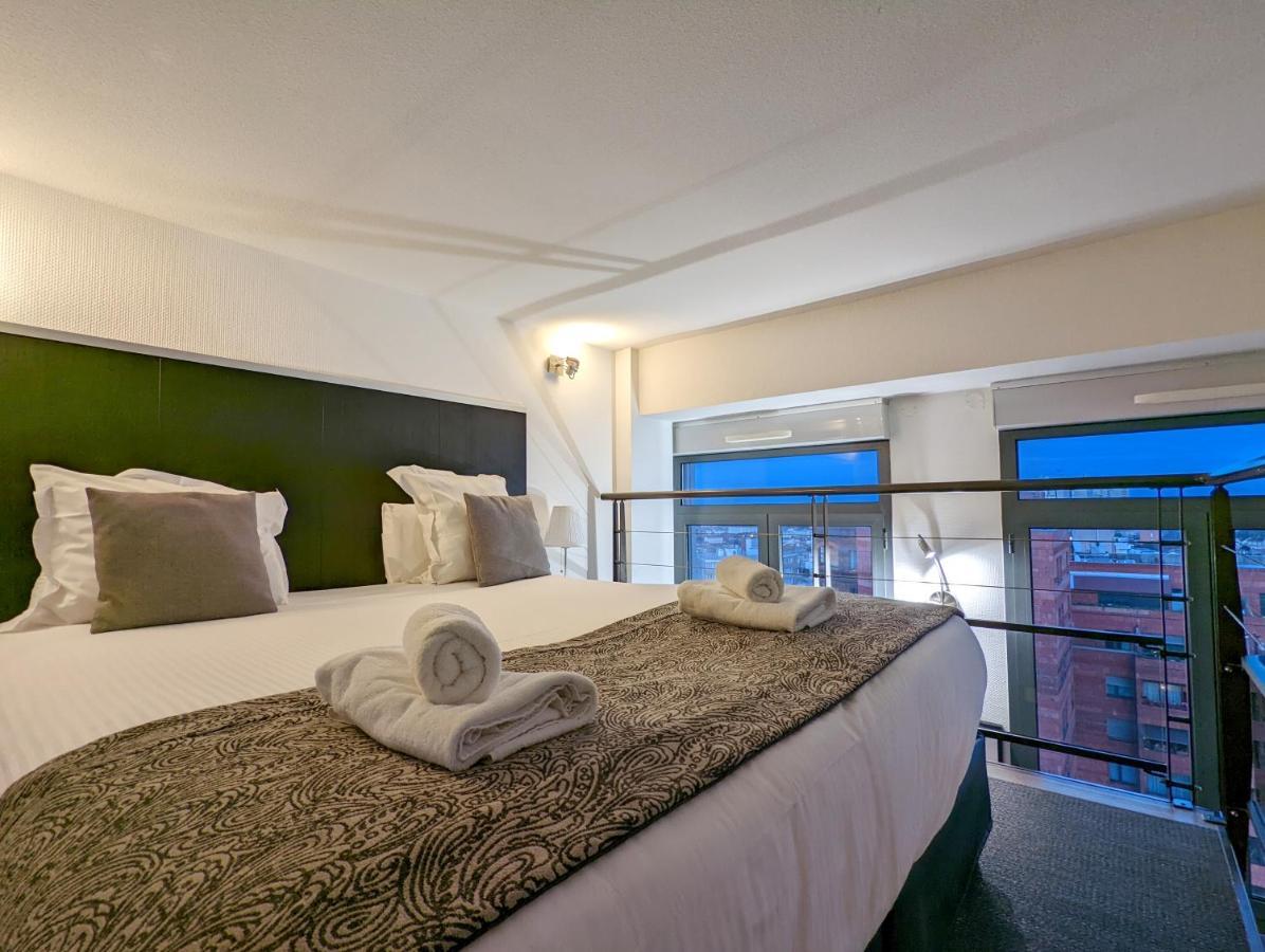 Lofts - Centre Ramblas Aparthotel 4*